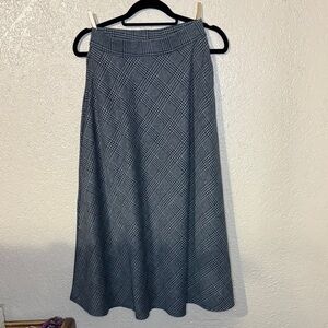 HALARA Classic Gray Checkered A-Line Skirt